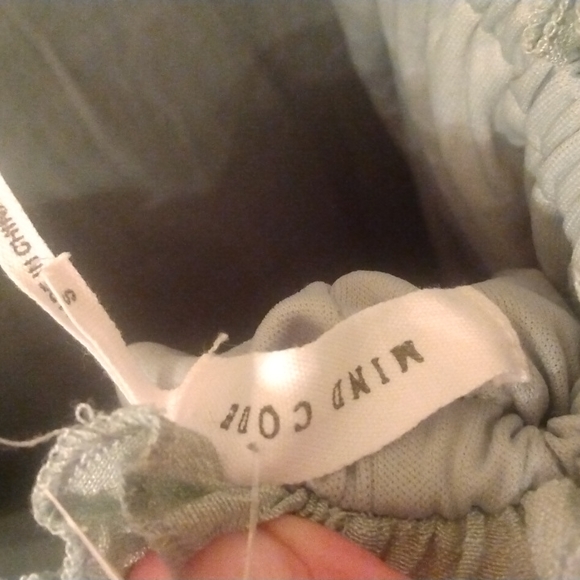 Dress - Picture 5 of 6